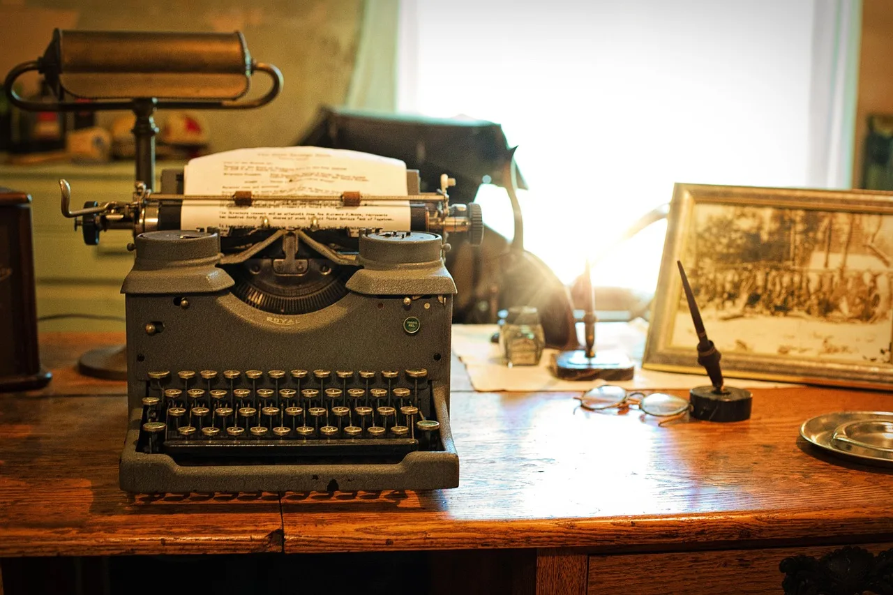 typewriter, desk, vintage, retro, old, writer, office, journalist, author, antique, workplace, nostalgia, writing, type, brown office, brown writing, brown desk, brown vintage, brown retro, brown old, typewriter, typewriter, typewriter, writer, writer, writer, writer, writer, author, writing. Canada Council creative nonfiction grants: who may apply